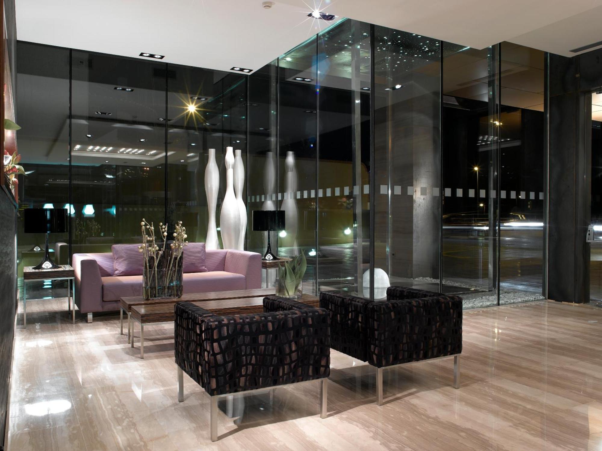 Hotel Macia Real De La Alhambra — Foto 1